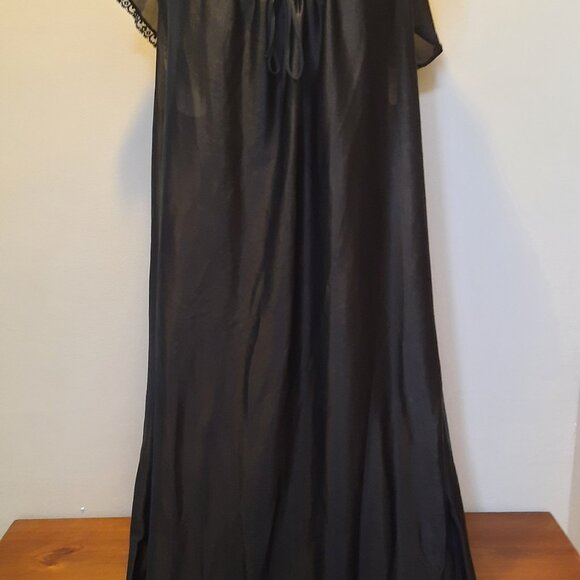 Plus Size Black Sheer Lingerie Nightgown - Picture 6 of 6